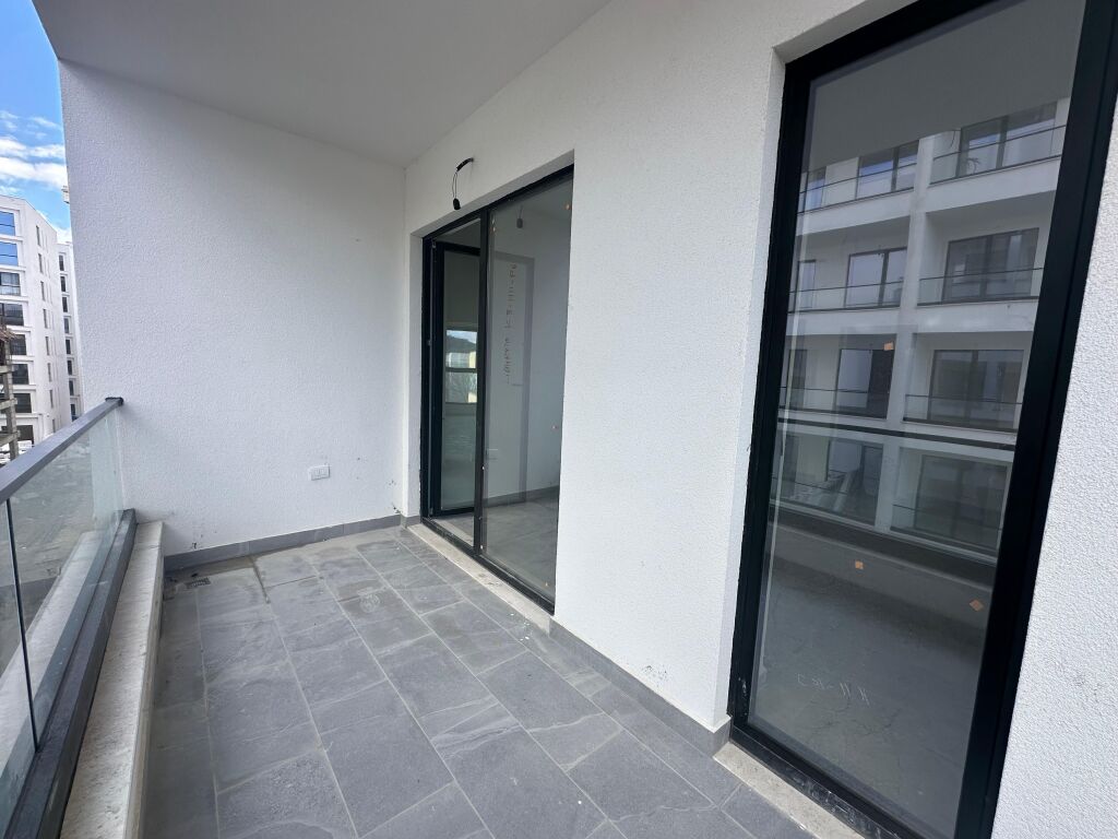 Shitet apartament 2+1 tek Liburna , Mali i Robit