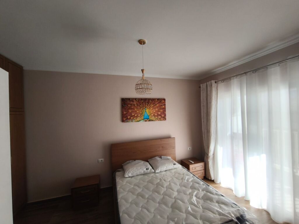 🏡 Jepet me Qira Apartament 1+1 – 📍 Zogu i Zi💶 Çmimi: 750€ / muaj