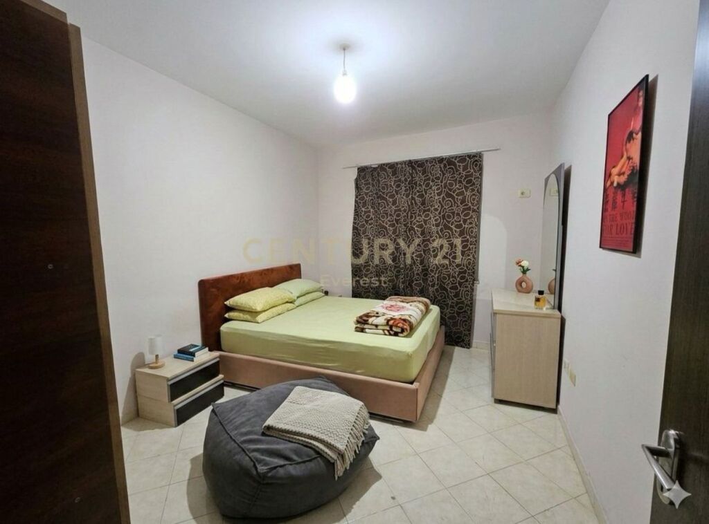 Yzberisht, Shitet Apartament 2+1+2!!!