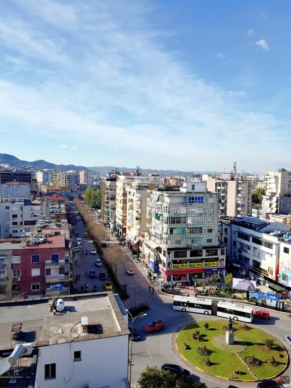 APARTAMENT 1+1 për Shitje – 📍Bllok