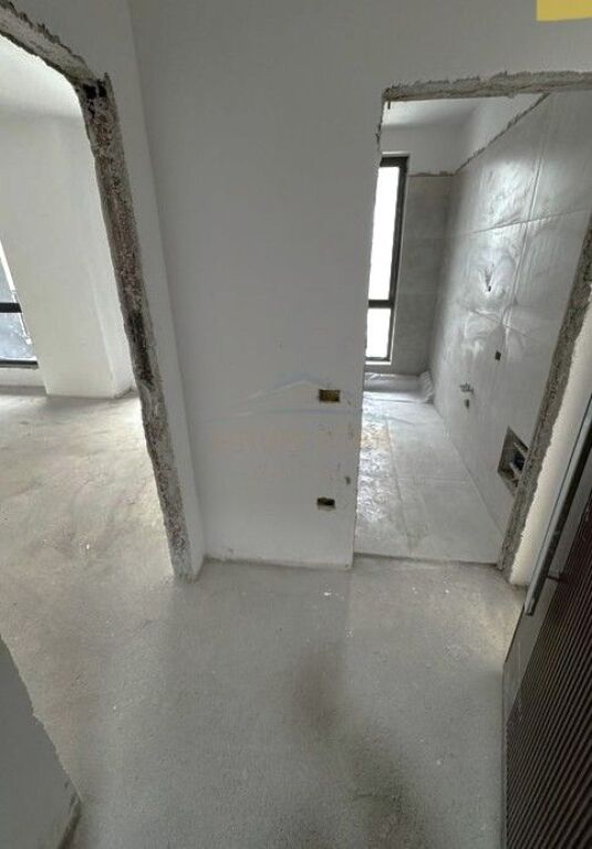Shitet, Apartament 1+1, Jordan Misja, Tiranë.