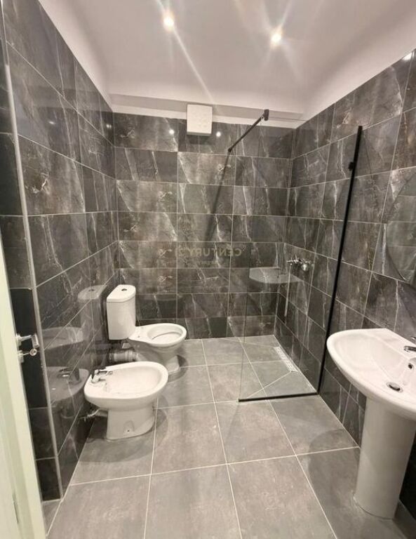 JEPET APARTAMENT 2+1+2+POST PARKIM XHAMLLIK