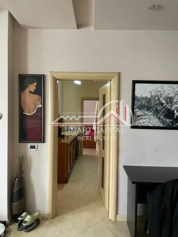 SHITET APARTAMENT 3 + 2 NË VLORE, PRANE SHKOLLES INDUSTRIALE