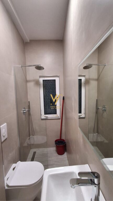 JEPET APARTAMENT 1+1 ME QERA NE QENDER 70.000 LEKE