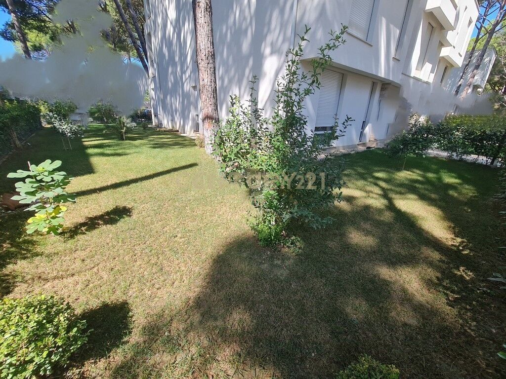 VENDESI APPARTAMENTO 2+1 CON CORTILE NEL RESIDENCE SAN PIETRO! 390.000 €