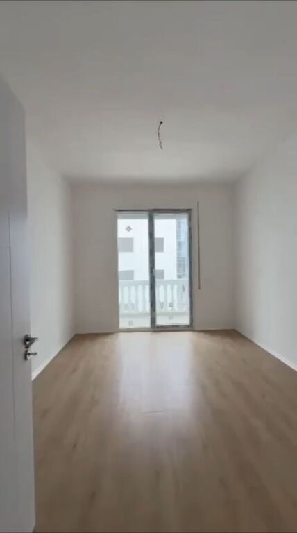 Shitet apartament 2+1+ballkon