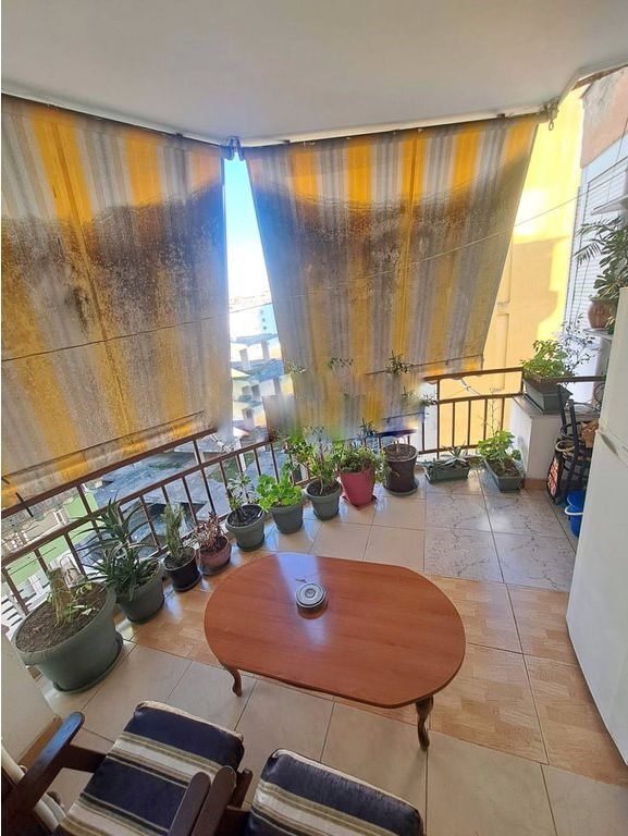 Appartamento in vendita a Bllok 2+1+2, vista e luce massima 320.000 €