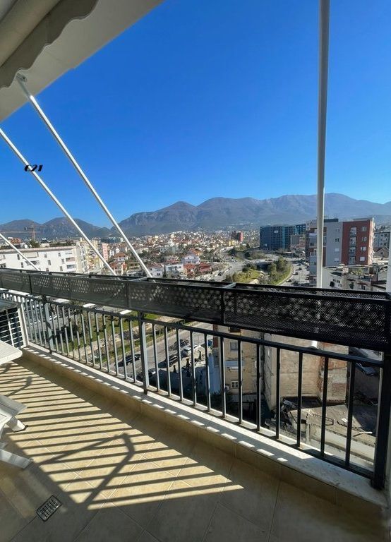 1+1 KATI 7 70M2 MATERNITETI I RI