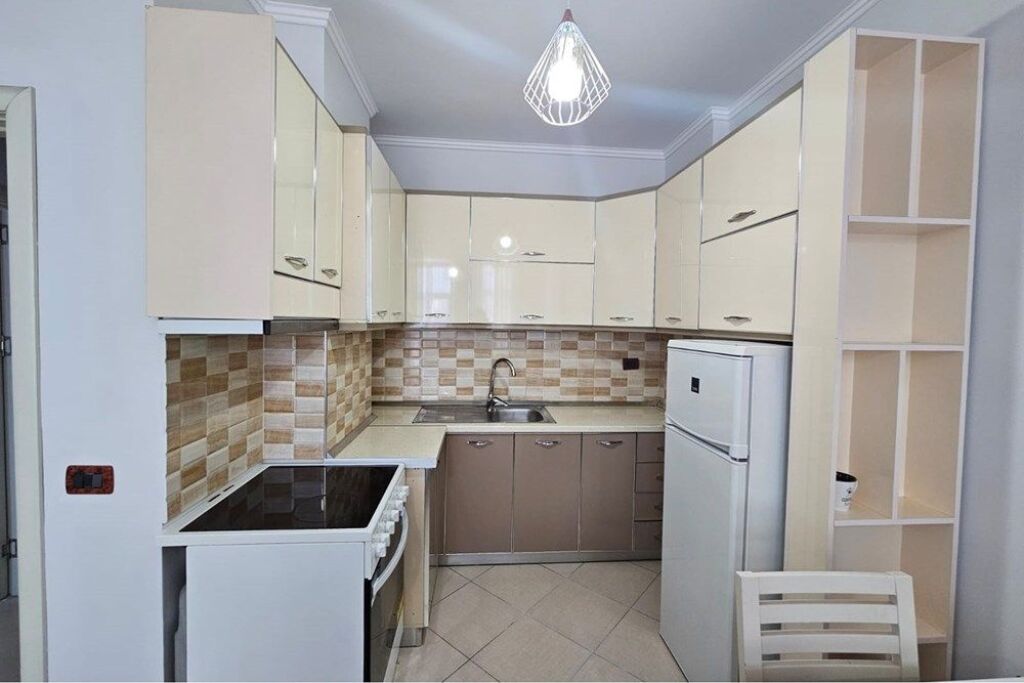 Appartamento 1+1 in affitto ad Astir!