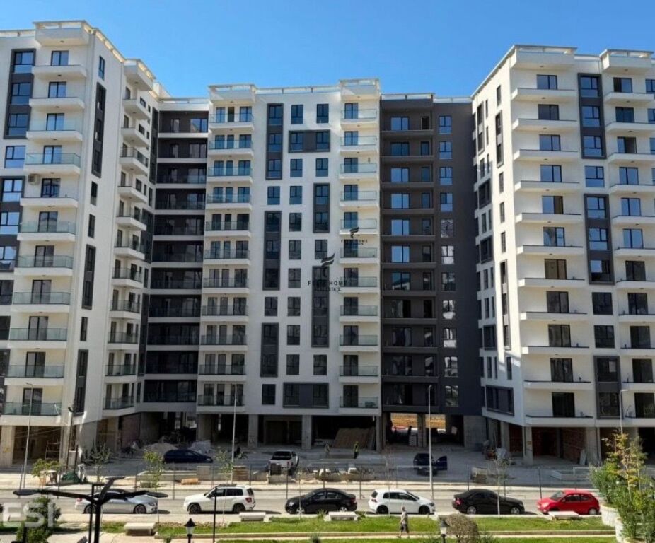 SHITET DYQAN 85.78 M2 ISH FUSHA E AVIACIONIT 263.000 EURO  FH-57780