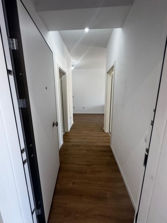 Shitet Apartament 1+1