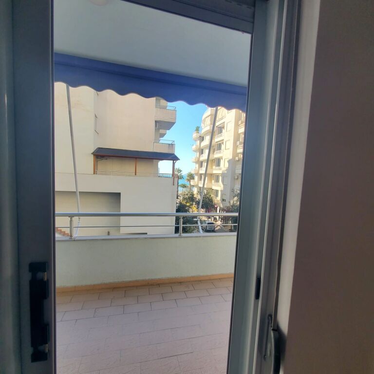 Appartamento 2+1 a Lungomare, Vlore