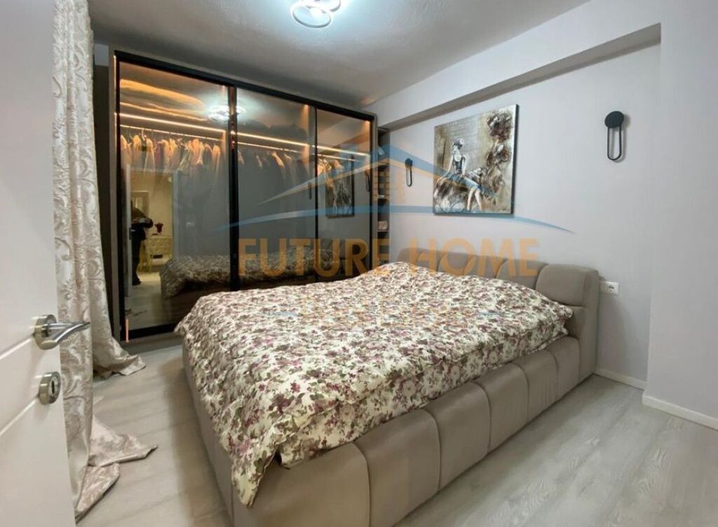 SHITET APARTAMENT 2+1 TEK STADIUMI DINAMO