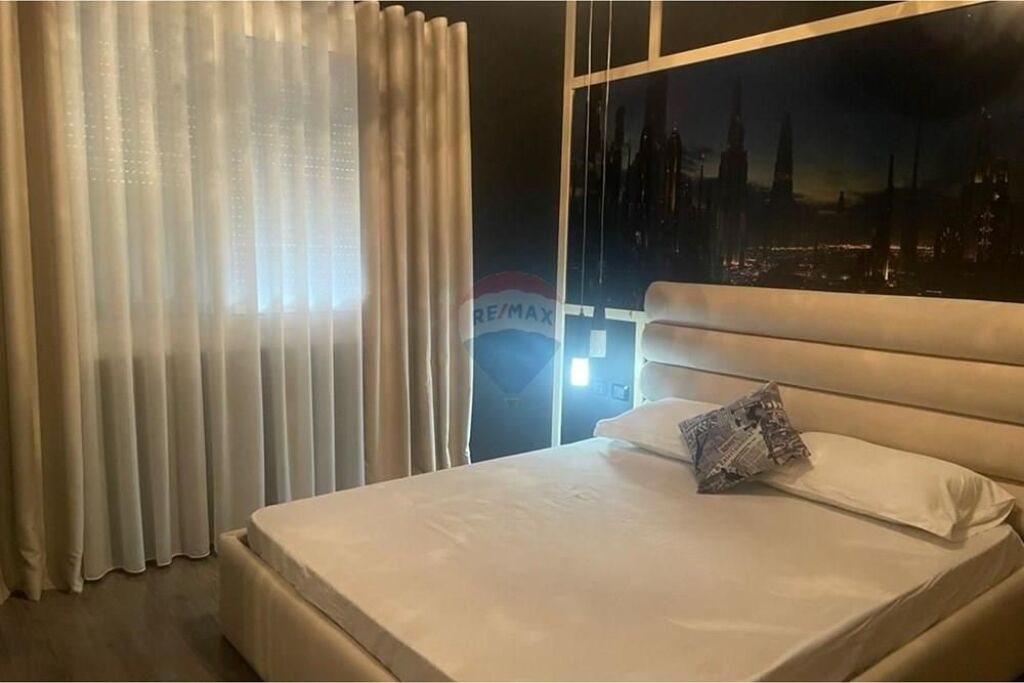 Apartament 2+1 per qira, Komuna e Parisit