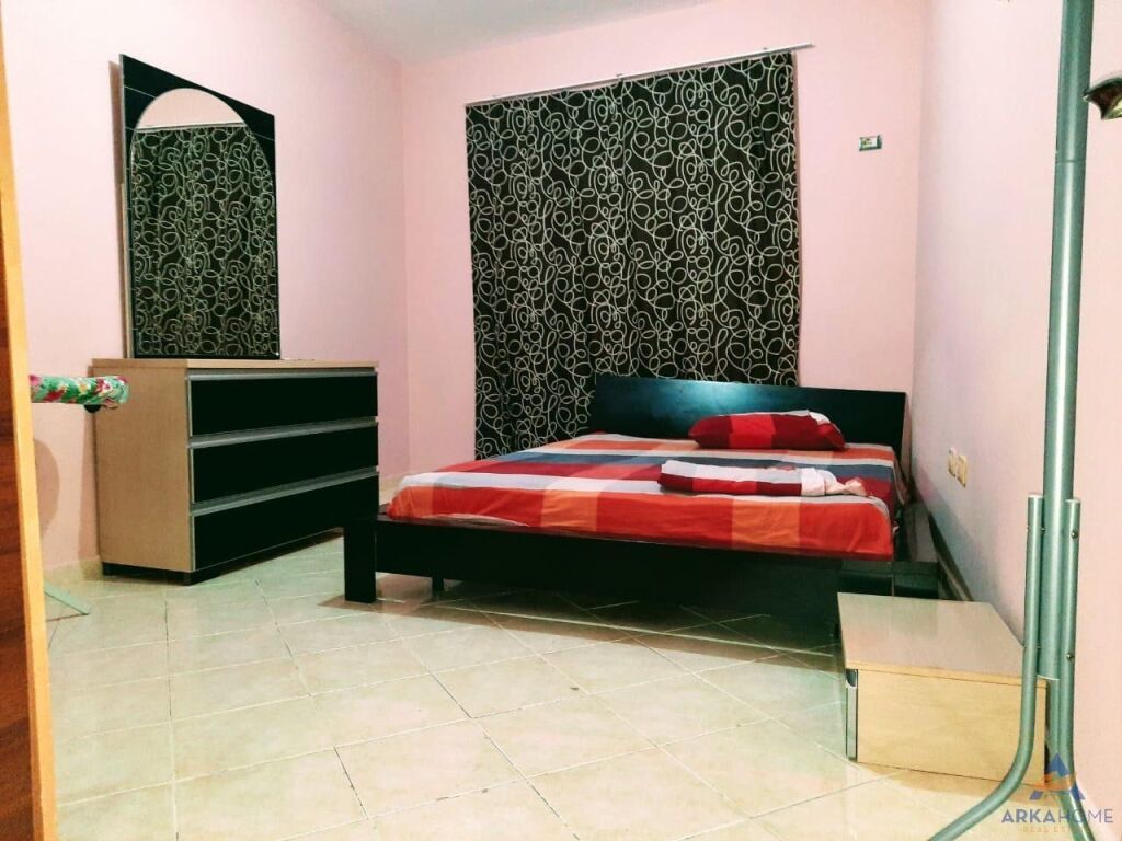 SHITET APARTAMENT 2+1 "PRANE VODAFONIT YZBERISHT" 145.000 EURO