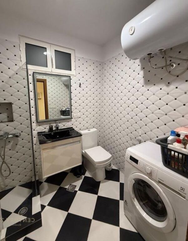 APARTAMENT 2+1+2 ME QERA TE ZOGU I ZI