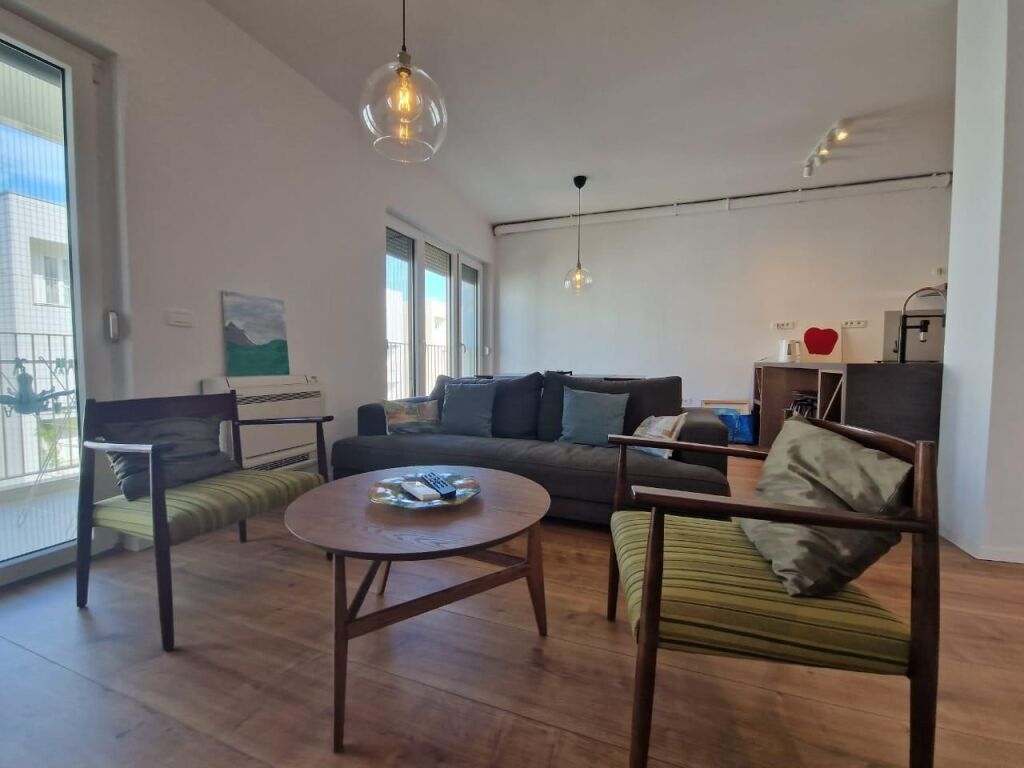 APARTAMENT 2+1 PER QERA TEK LIQENI THATE