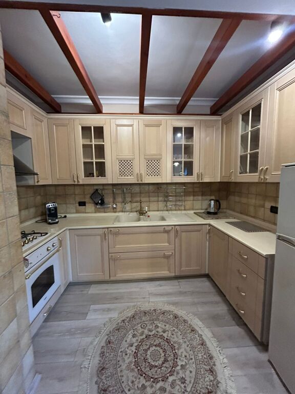 2 Apartamente me Qera ose Shitje