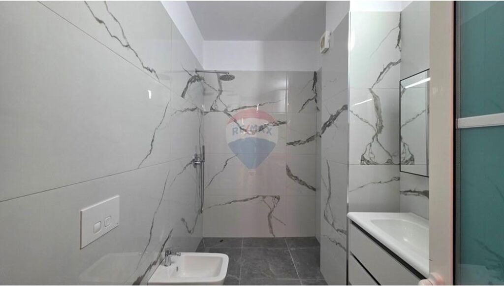 Apartament 1+1 ne shitje , rruga Dush Strati