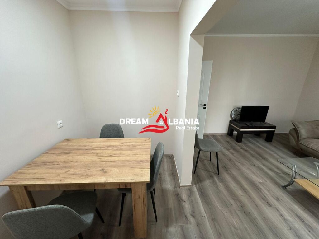 Shitet apartament 1+1 ne bulevardin Bajram Curri prane Deliorgjit (ID 4119467)