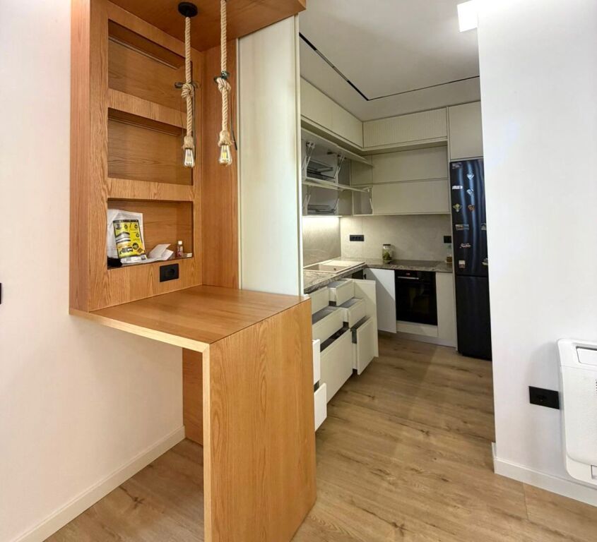 3rd Floor of a 2+1 Villa + Storage &amp; 🅿️ Parking (📍Kombinat / Garibaldi Square, Tirana) Luxury ✨ | 100% New 🔥🔥 40,000 Lek / Month 💶💶