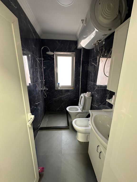 UFFICIO IN AFFITTO 130 M2 BLOCCO 110.000 LEKE