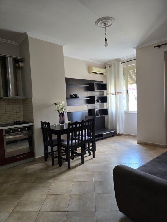 Apartament me qera 2+1 te rruga Bill Klinton