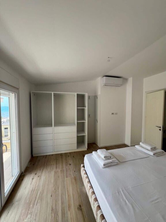 Shitet Apartament 2+1 + Verandë – Plazh