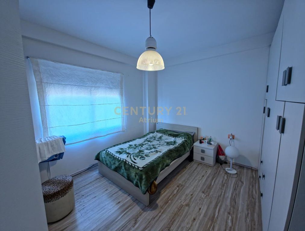 Apartament 2+1 Me Qira Ne Porcelan, Tiranë Mbrapa U.E.T
