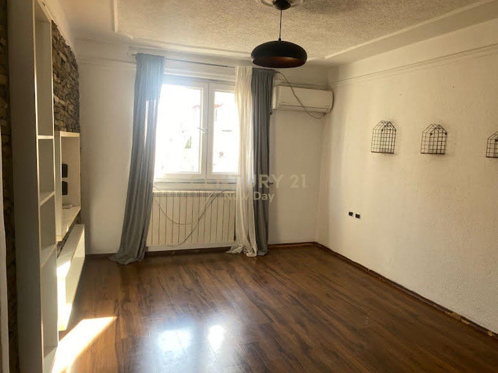 Duplex 2+1+2 for rent near Zogu Zi. 650 € /Month