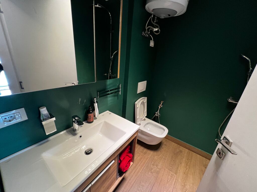 Super apartament 1+1 ne zemer te Tiranes,Qender