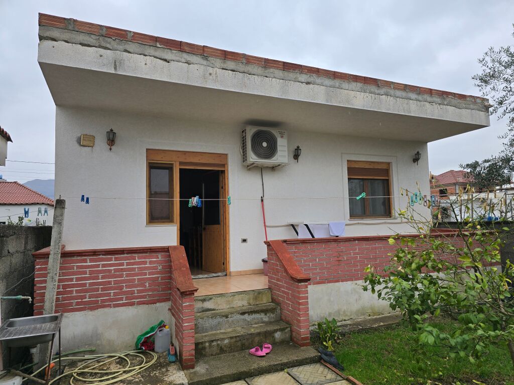 SHITET SHTËPI PRIVATE NË ZONEN E BATHORES,KAMEZ