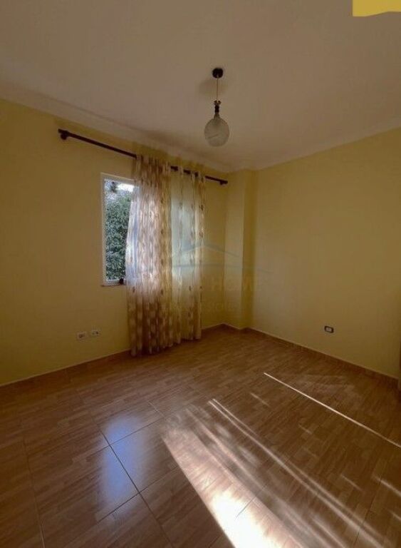 In vendita, Appartamento 2+1, Fresk, Tirane