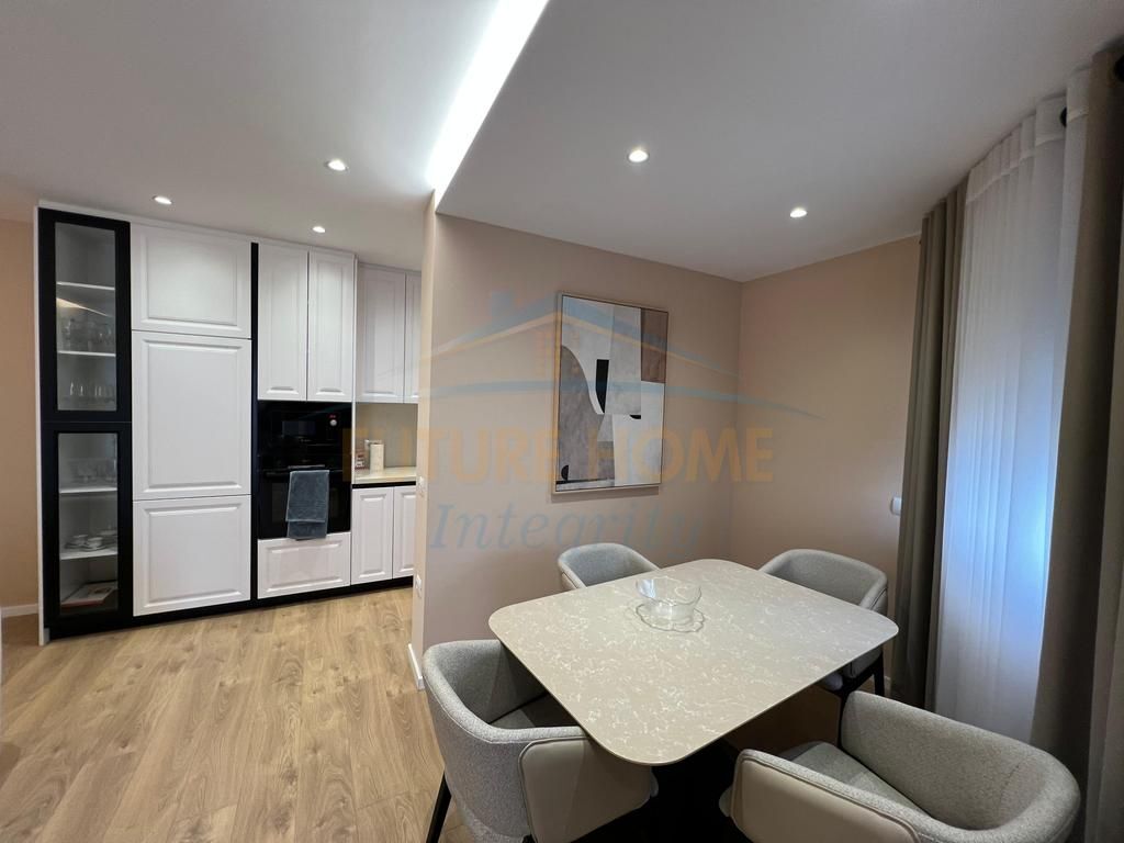 Apartament 2+1+2+Post Parkimi, Rruga e Durrësit, 