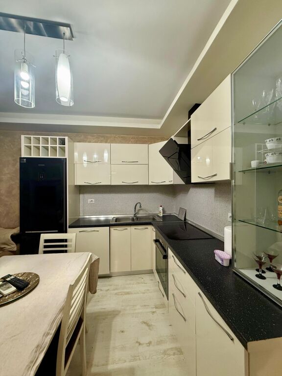 In affitto 2+1 al complesso Magnet, 21 dicembre