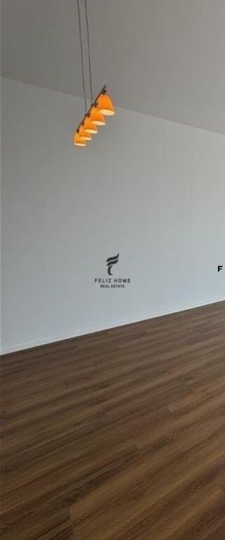 UFFICIO IN AFFITTO 122 M2 VIA DIBRA 60.000 LEKE FH-57895