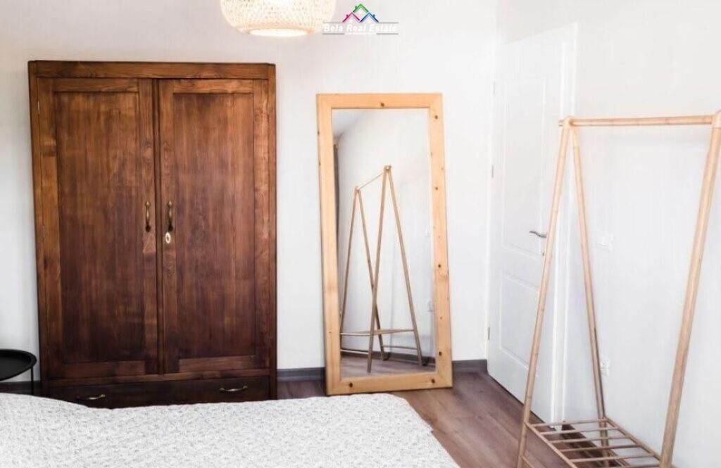 Apartament Me Qera 1+1 Tek Rruga Fortuzi ( ID B211429) Tirane