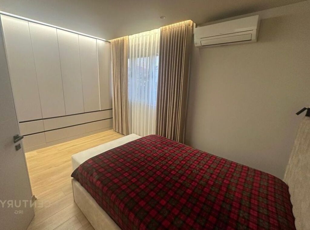 Apartment 1+1 for rent at the Paris Municipality.