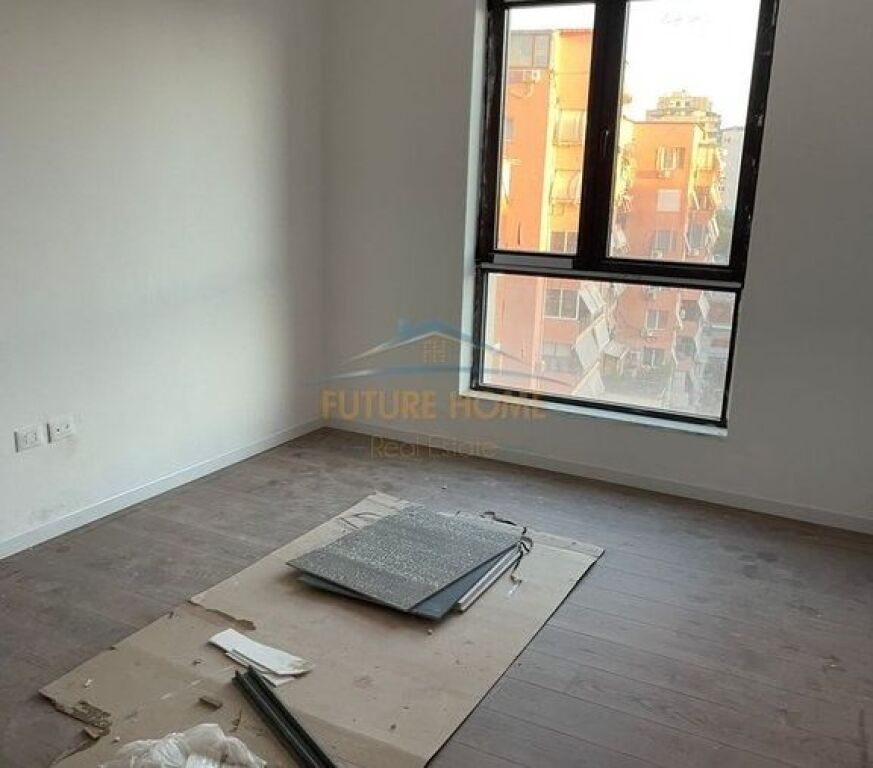 Shitje, Apartament 2+1, Myslym Shyri, Tiranë.