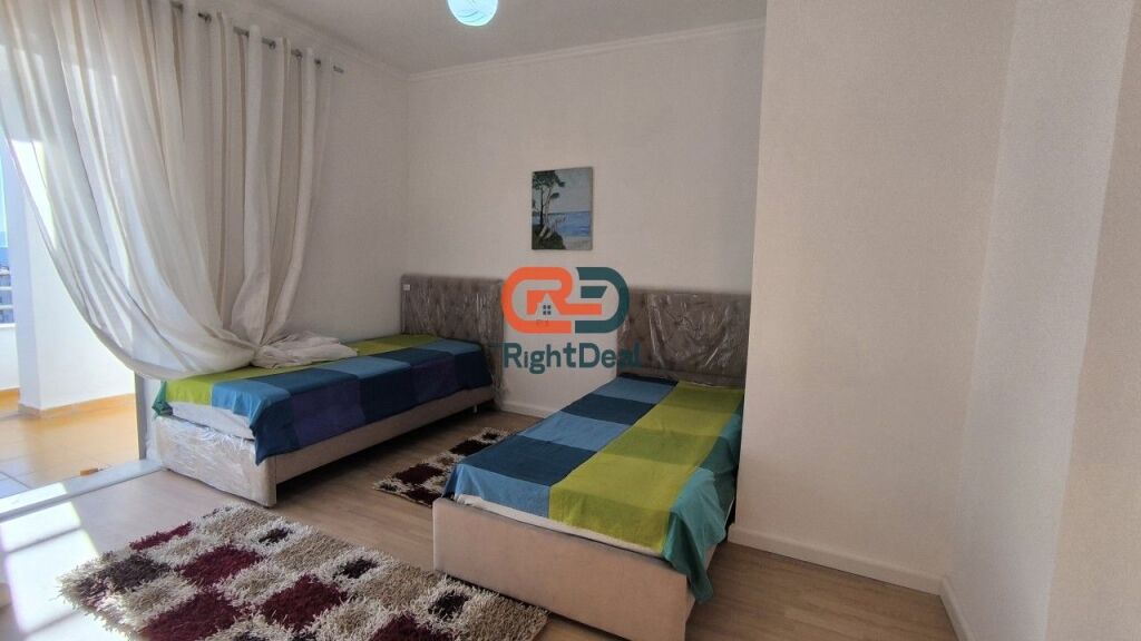 Ne Fresk, Shitet Apartament 2+1 Me Verande Me Pamje Te Lire !!!