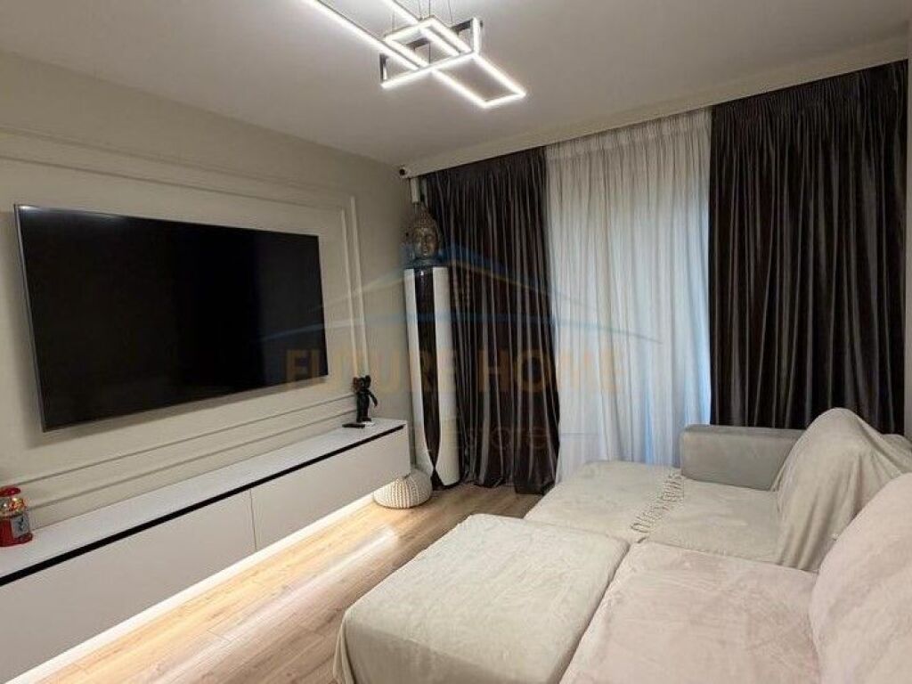 For sale Apartment 2+1+2, Niku Construction, Paris Commune