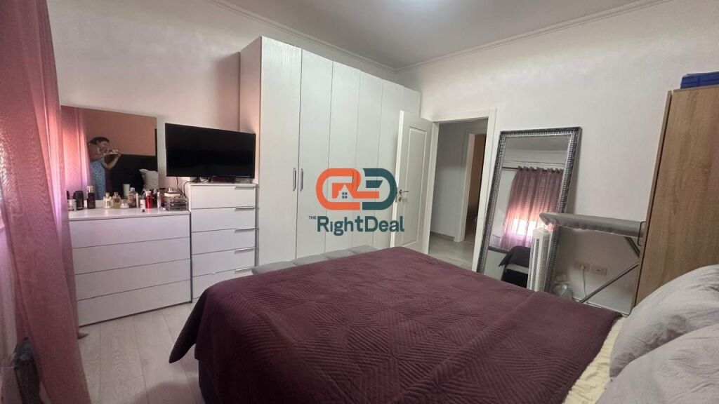 Tek Jordan Misja, Shitet Apartament 2+1 Me Planimetri Te Rregullt!