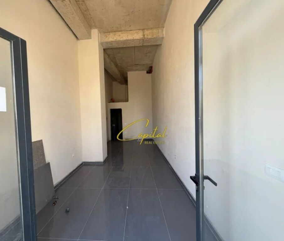 NEGOZIO IN AFFITTO 35 M2 ASTIR 500 EURO