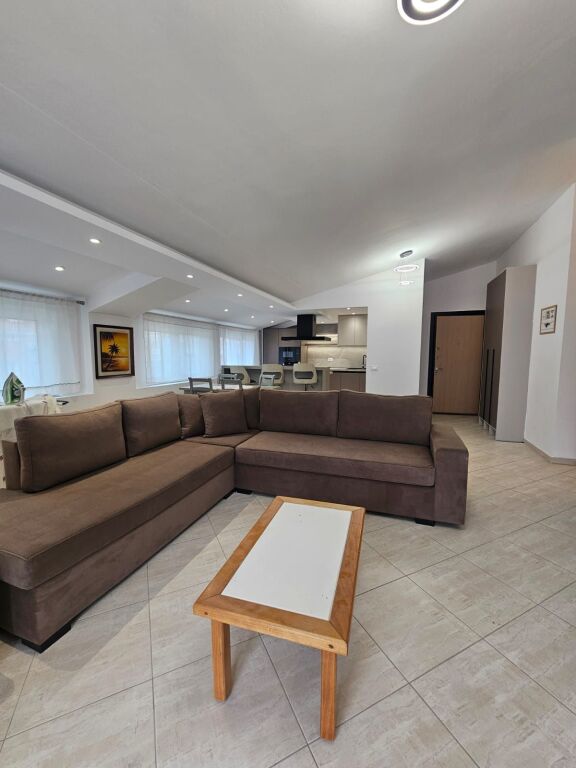 🏠 Jepet me Qera Apartament 2+1+2+ dhe 2🅿️ Fresk