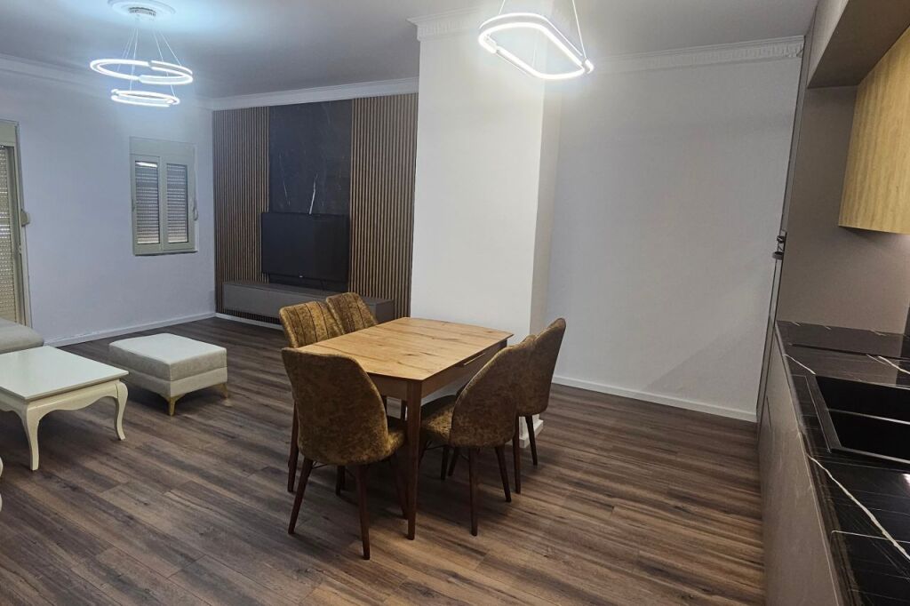 APARTAMENT PER QIRA NE VLORË