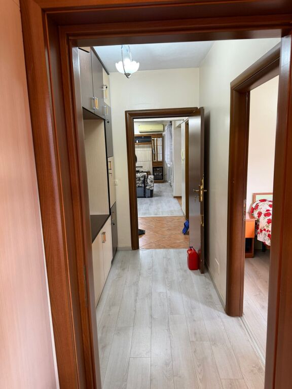 🏠 Jepet Apartament 2+1 Pranë Kthesës së Kamzës, tek Casa Italia,