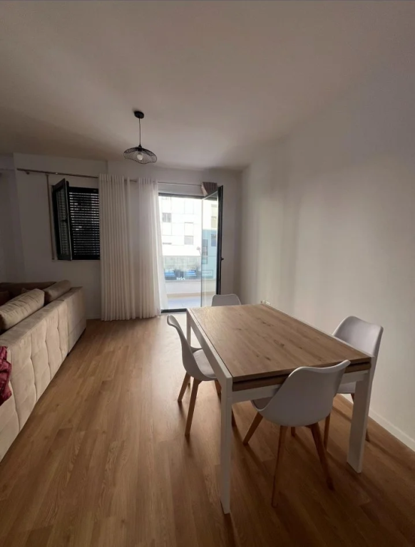 Jepet me qira – Apartament 2+1+2 në Residenca Erli Porcelan