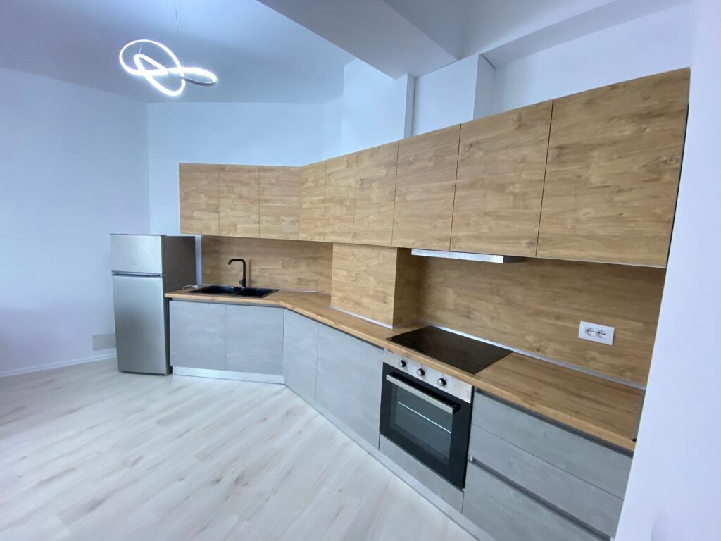 Apartment 2+1 for rent Astir Near the roundabout Area/Street: Migjeni Boulevard