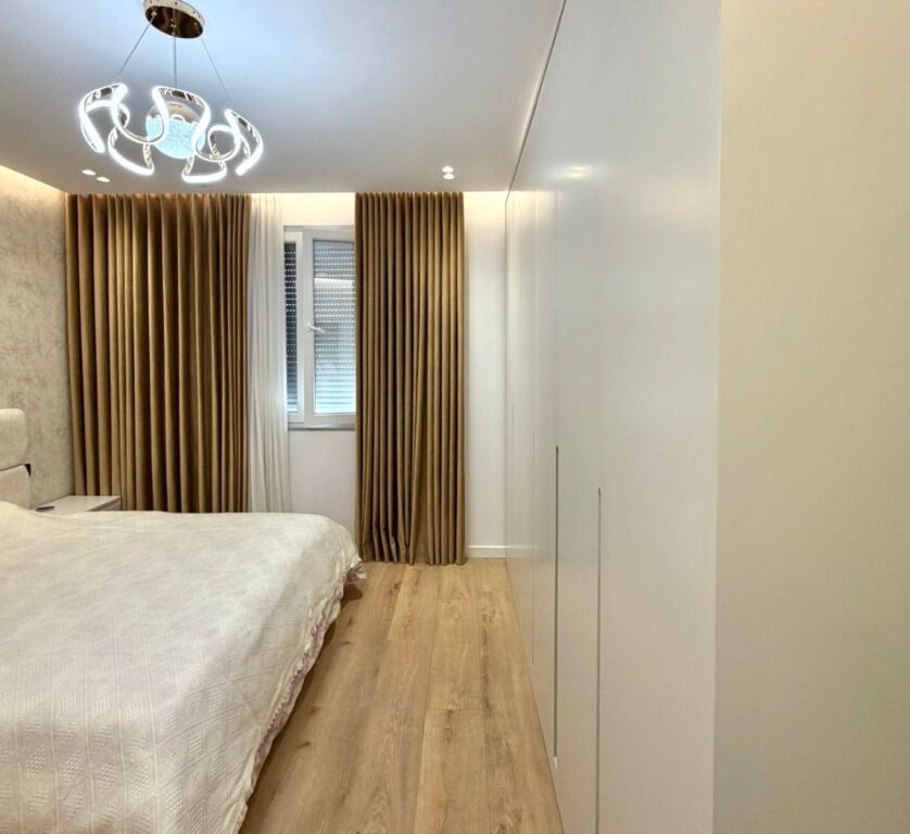 3rd Floor of a 2+1 Villa + Storage &amp; 🅿️ Parking (📍Kombinat / Garibaldi Square, Tirana) Luxury ✨ | 100% New 🔥🔥 40,000 Lek / Month 💶💶