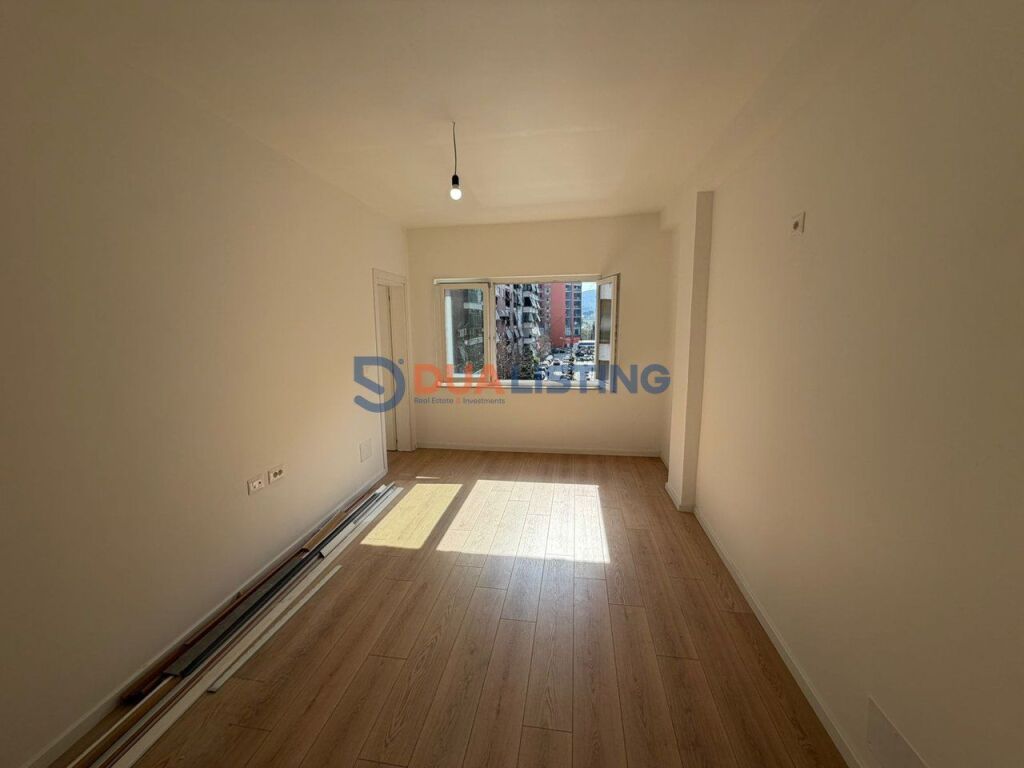 Shesim Apartament 1+1 ne Rrugen e Kosovareve!